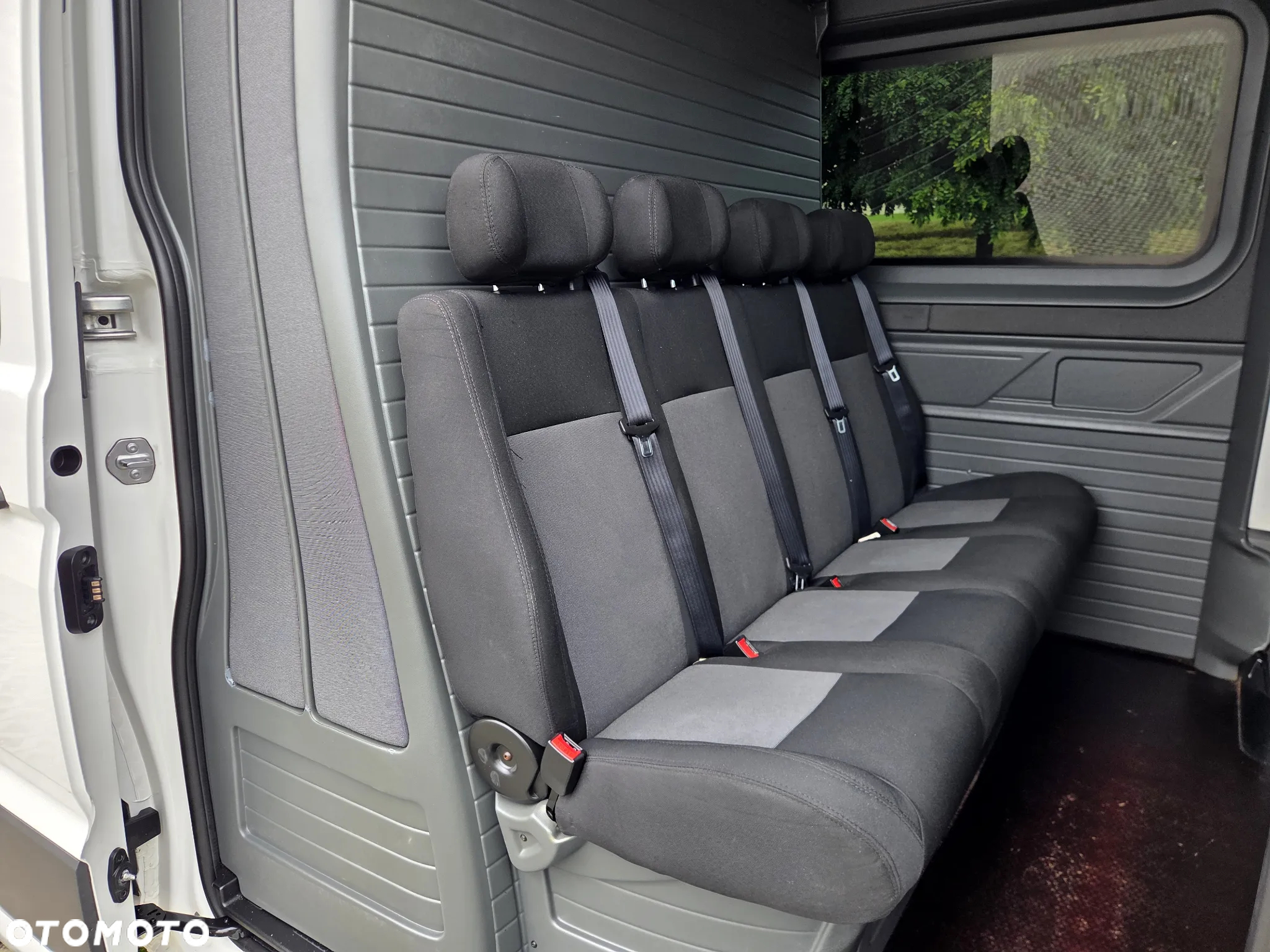 Volkswagen Crafter - 27