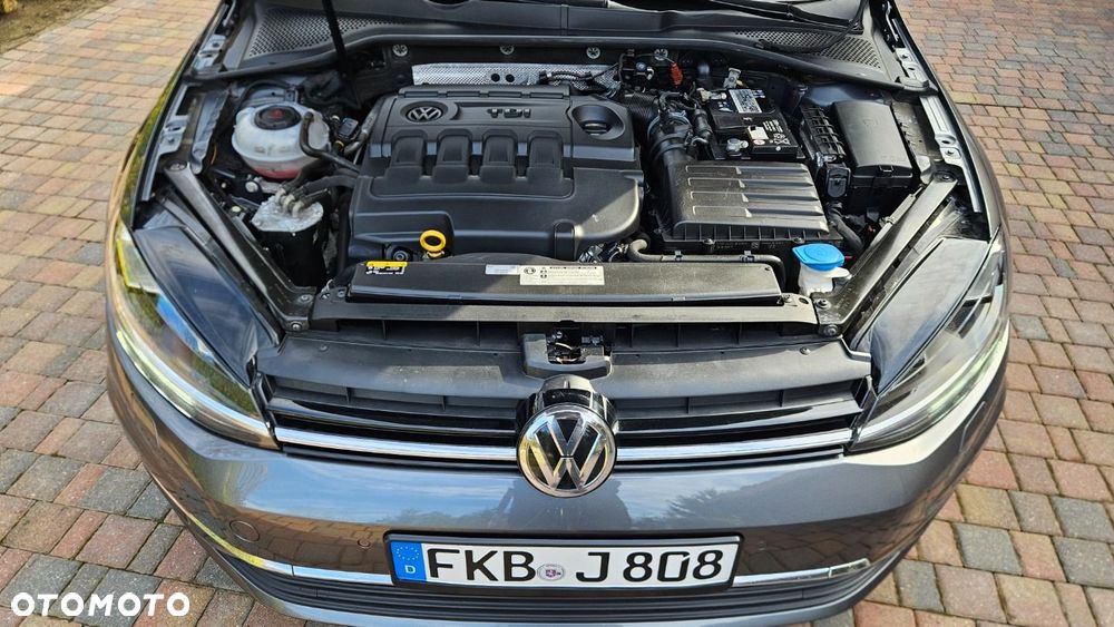 Volkswagen Golf 2.0 TDI Join - 32