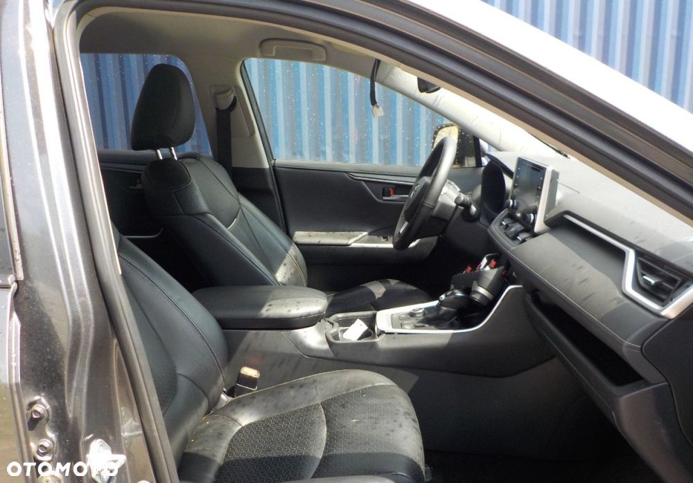 Toyota RAV4 - 14