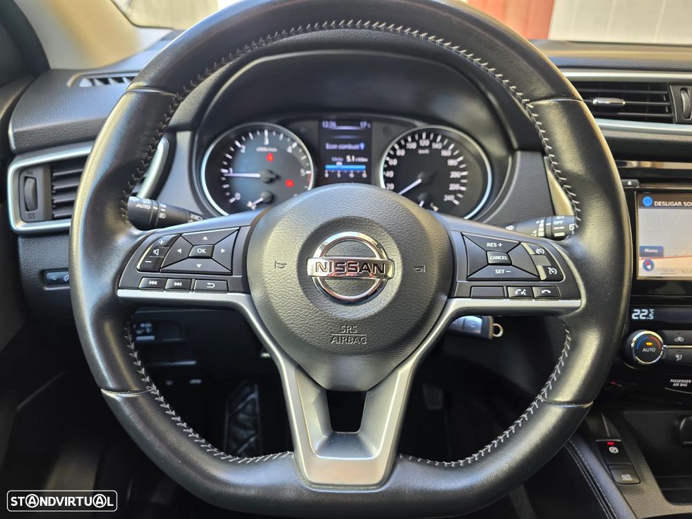 Nissan Qashqai 1.5 dCi N-Connecta - 31