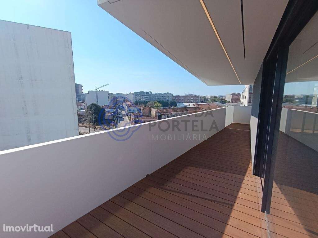 Espaço e Sofisticação- Apartamento T5 no Centro da Trofa - Grande imagem: 5/54