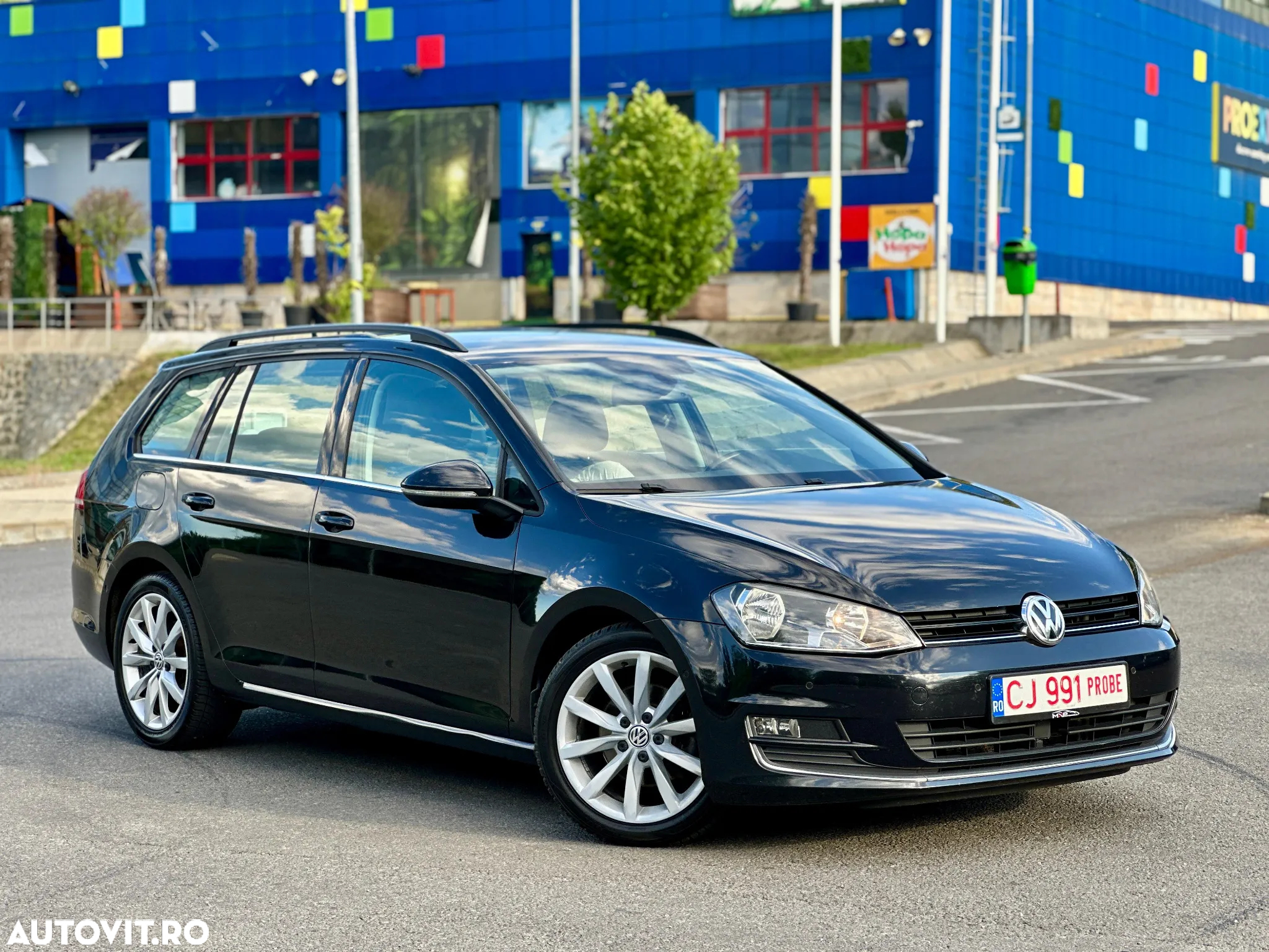 Volkswagen Golf 2.0 BlueTDI Highline - 2