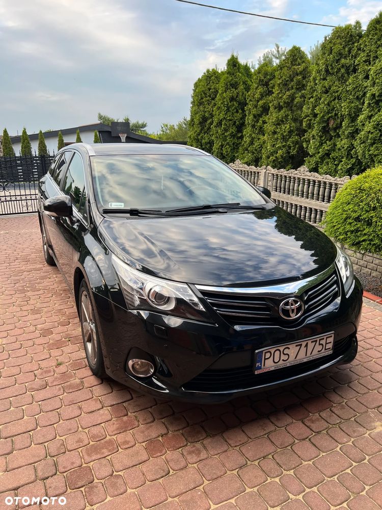 Toyota Avensis 2.0 D-4D Premium - 2