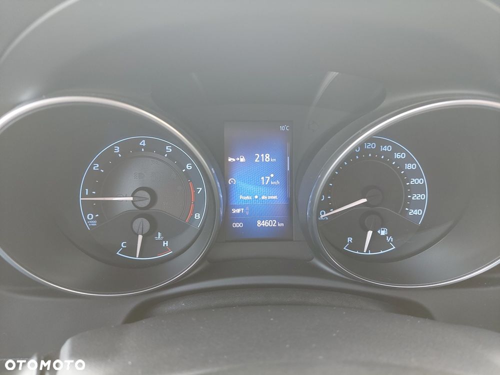 Toyota Auris 1.6 Premium - 18