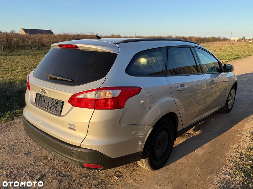Ford Focus 1.6 TDCi DPF Start-Stopp-System Ambiente - 3