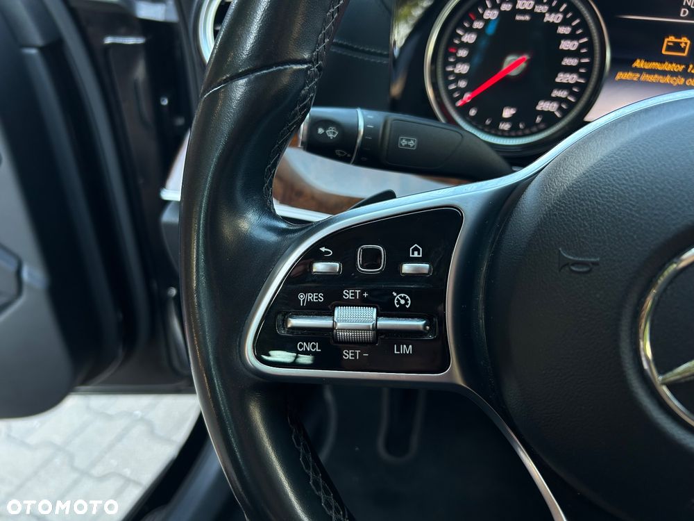 Mercedes-Benz Klasa E 220 d Avantgarde - 23