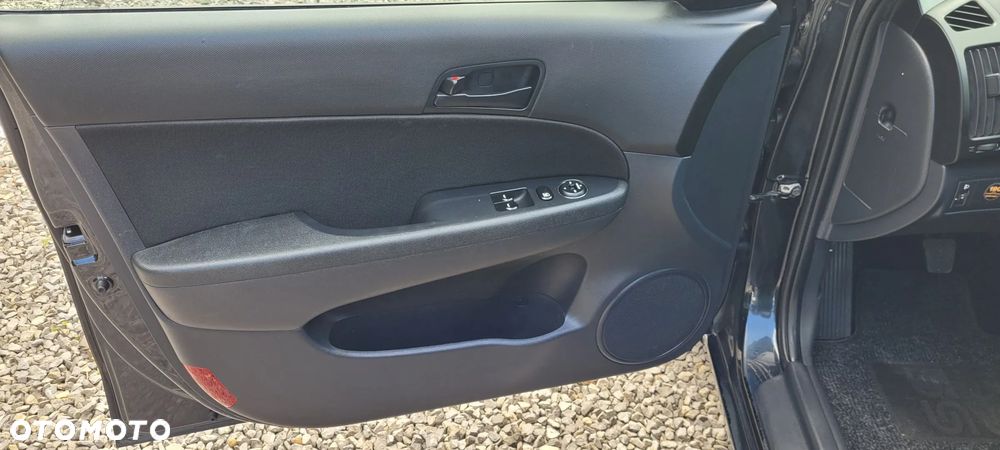 Hyundai i30 1.4 Blue Comfort - 12