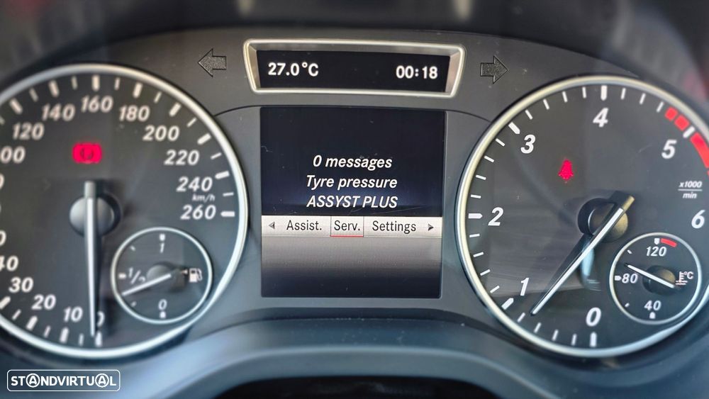 Mercedes-Benz A 180 d Urban - 37