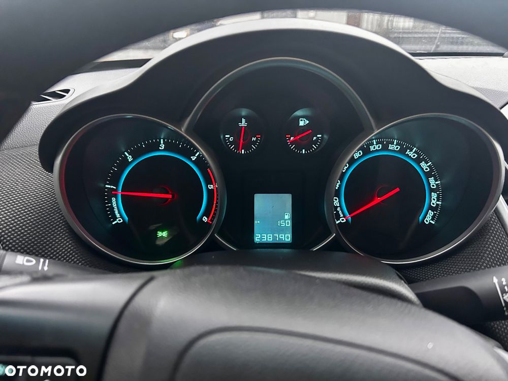 Chevrolet Cruze - 19