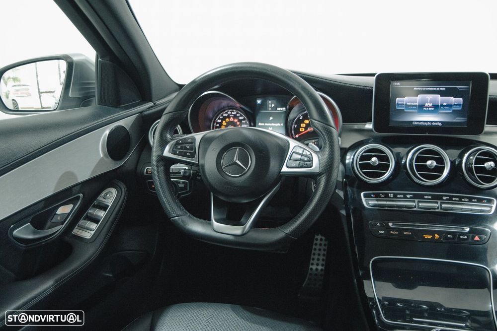 Mercedes-Benz C 300 BlueTEC Hybrid AMG Line - 8