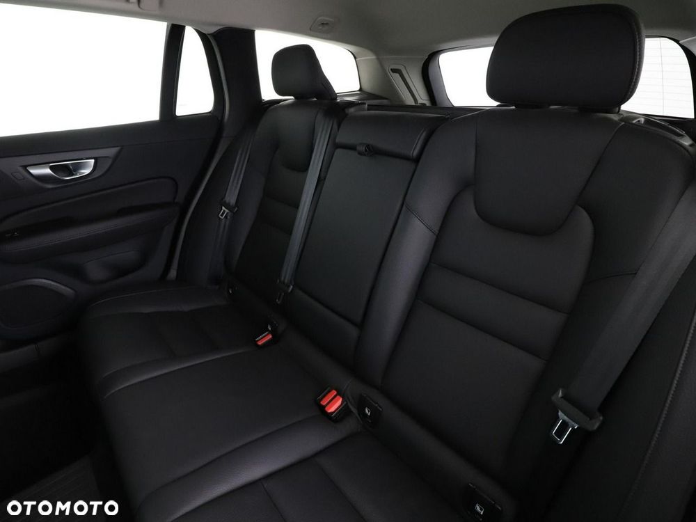 Volvo V60 B4 D Plus Dark - 18