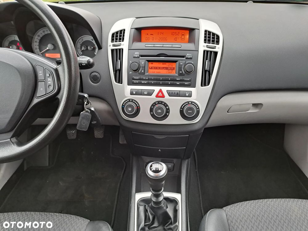 Kia Ceed - 21