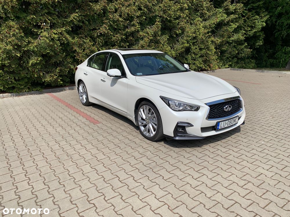 Infiniti Q50 Hybrid Sport Tech - 2