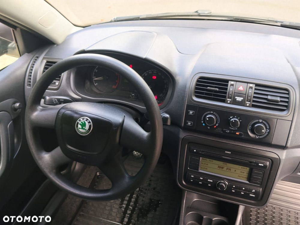 Skoda Fabia 1.4 16V Active - 16