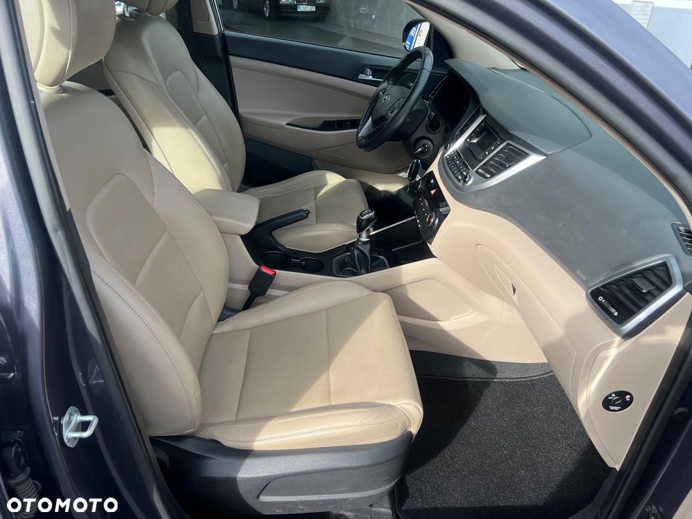 Hyundai Tucson - 27