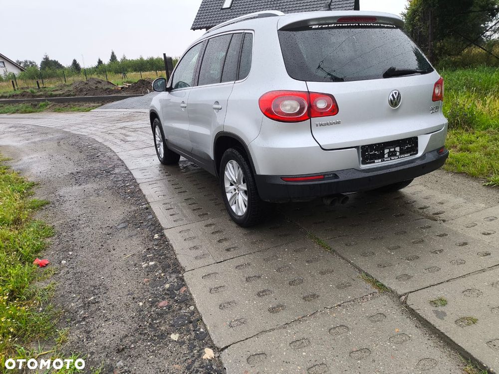 Volkswagen Tiguan - 4