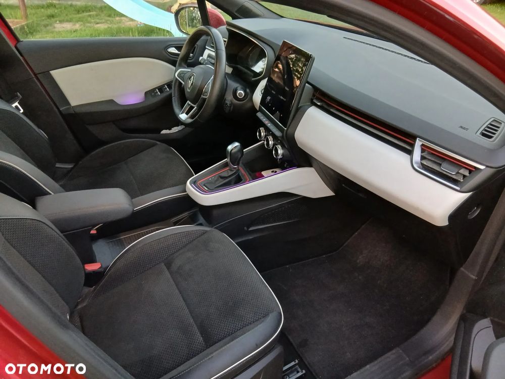 Renault Clio - 10