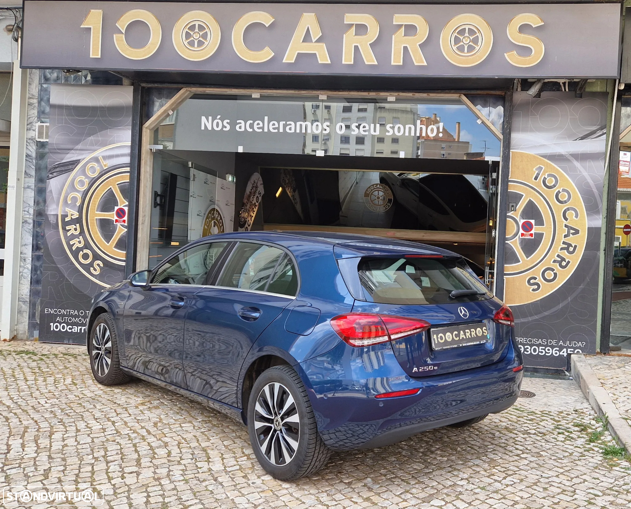 Mercedes-Benz A 250 e 8G-DCT Style - 2