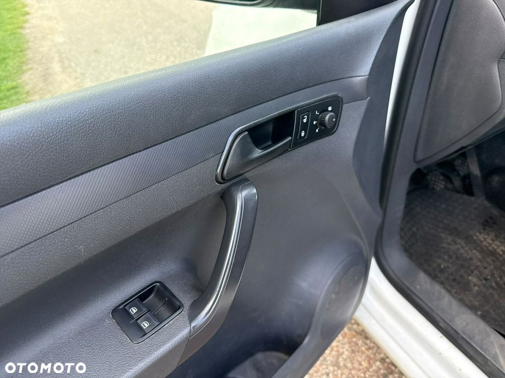 Volkswagen Caddy - 17
