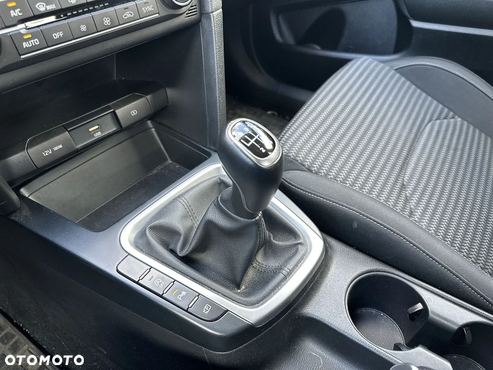 Kia Ceed 1.0 T-GDI M - 16
