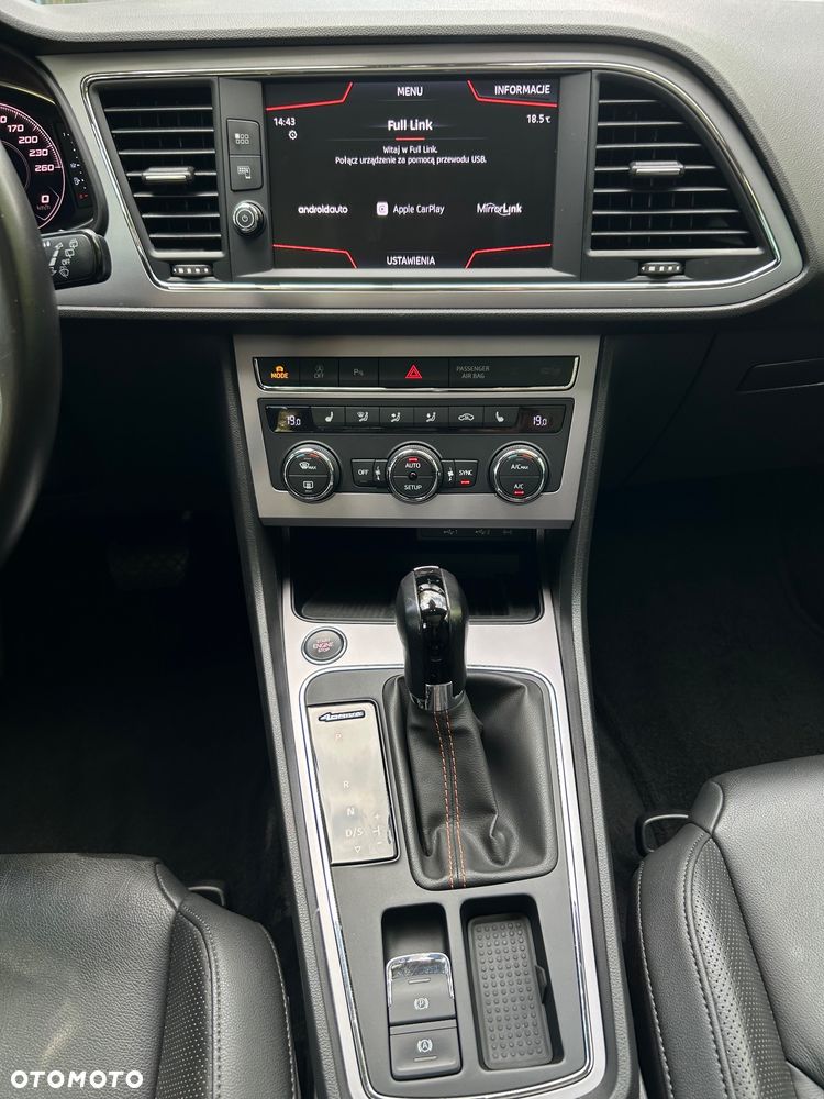 Seat Leon Sportstourer 1.8 TSI Start&Stop 4Drive DSG X-Perience - 24
