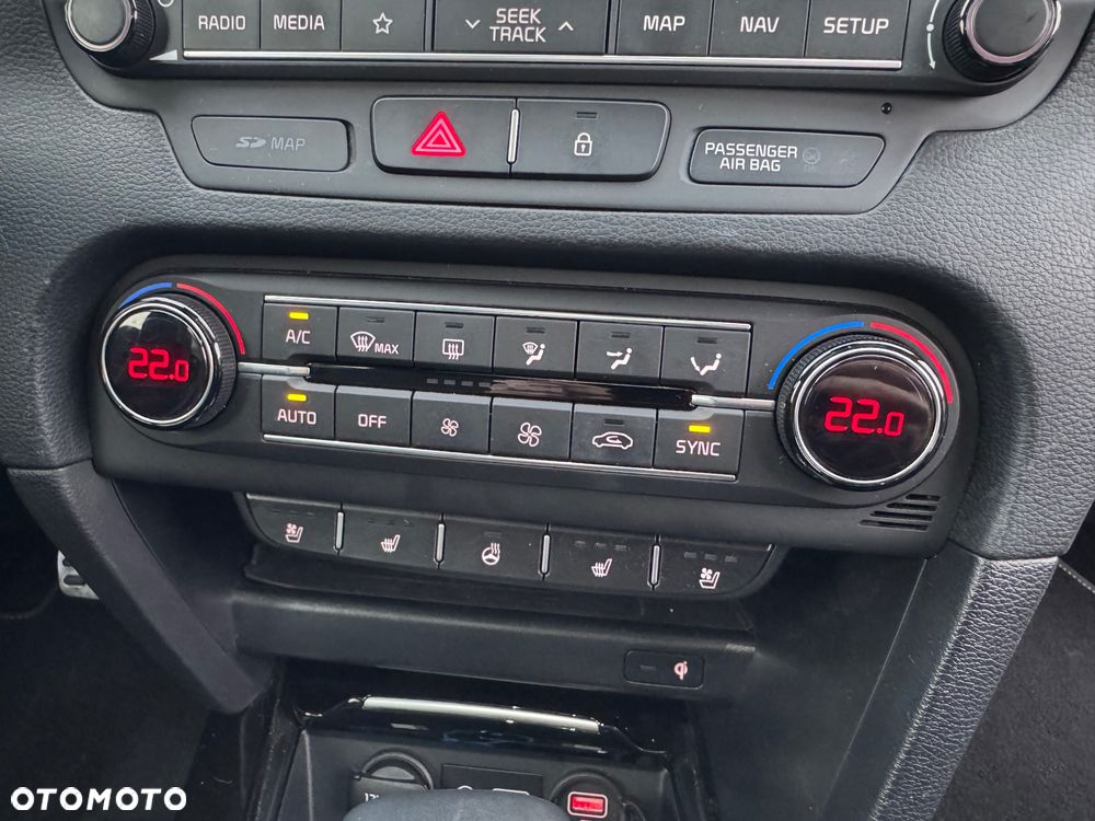 Kia Ceed 1.4 T-GDI DCT OPF Platinum Edition - 12