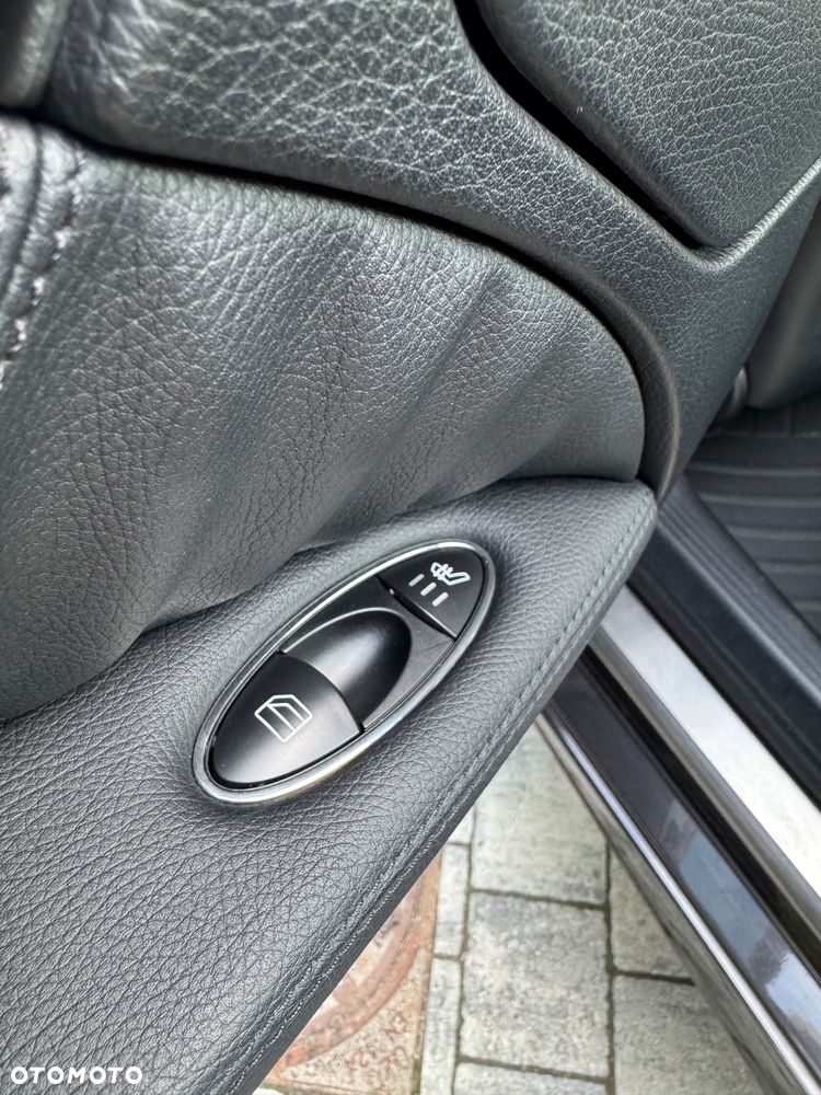 Mercedes-Benz Klasa E 320 CDI 4Matic Automatik Avantgarde DPF BusinessEDITION - 21