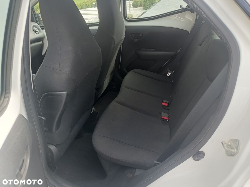 Toyota Aygo x - 8