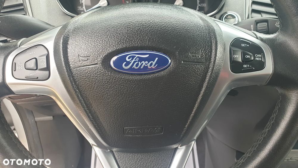 Ford EcoSport - 17