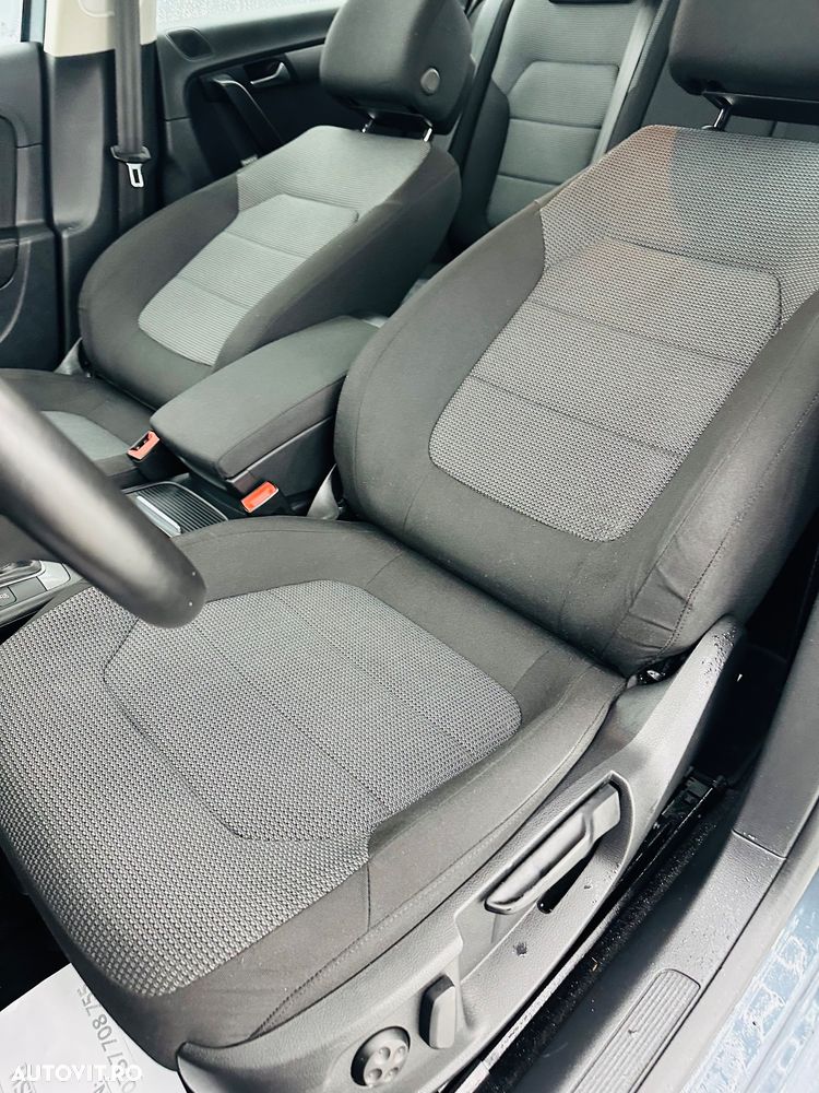 Volkswagen Passat - 14