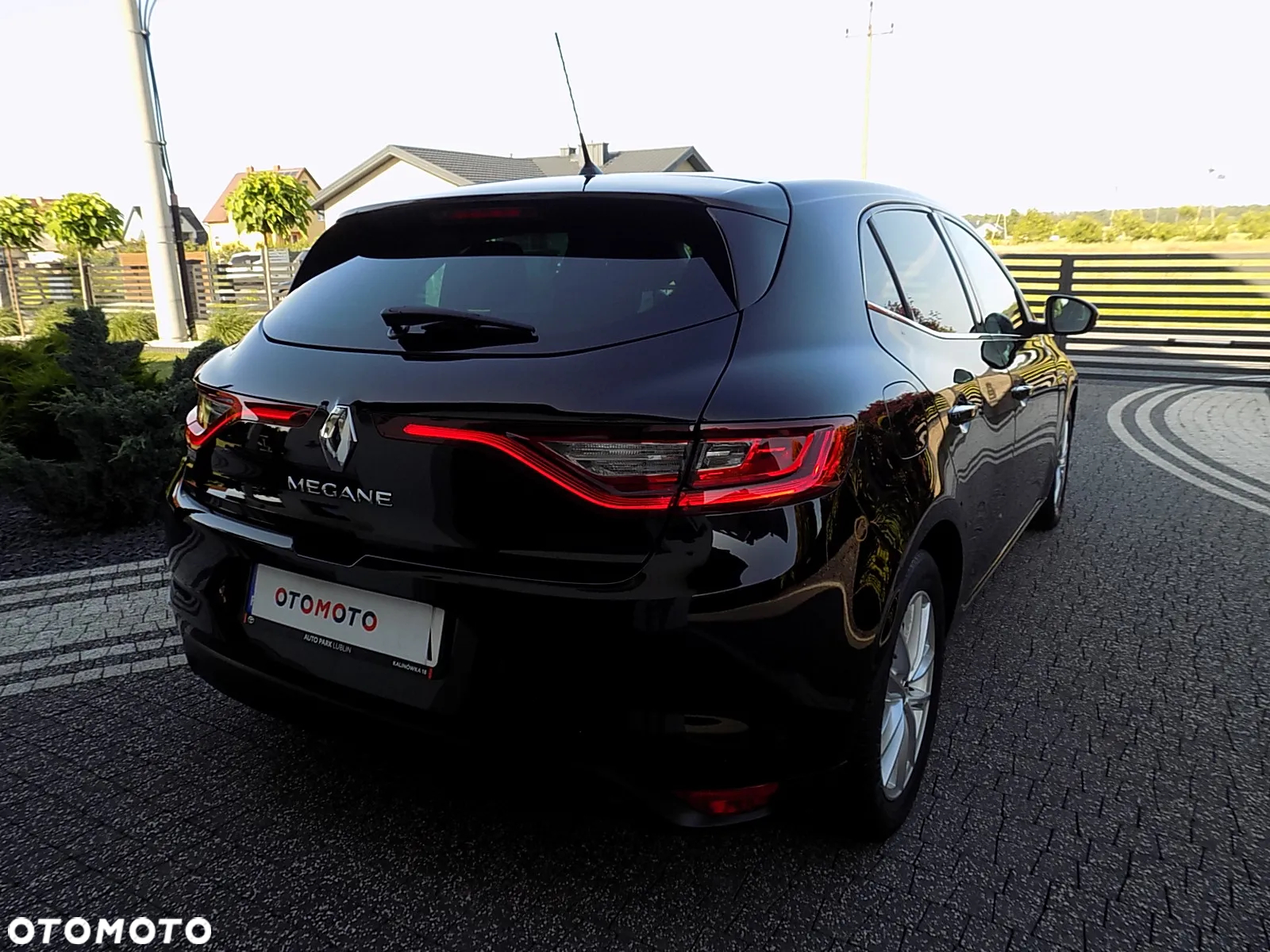 Renault Megane ENERGY TCe 100 LIMITED - 18