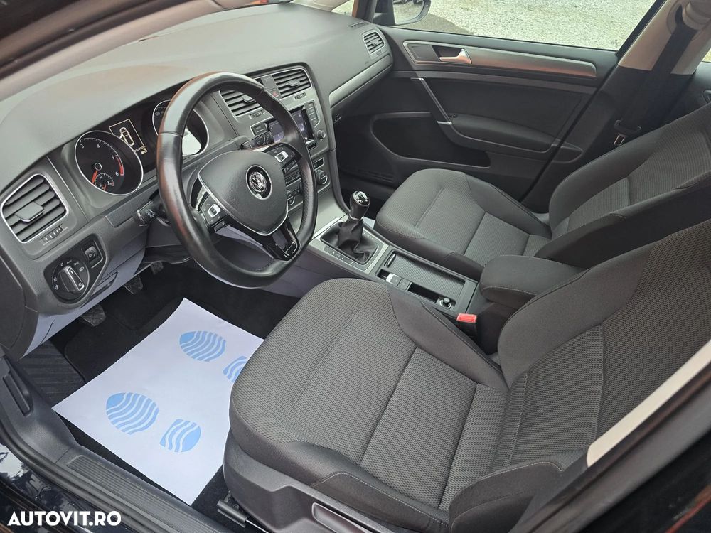 Volkswagen Golf 1.6 TDI DPF BlueMotion - 5