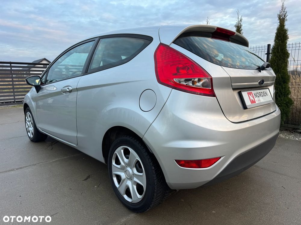 Ford Fiesta 1.25 Ambiente - 14