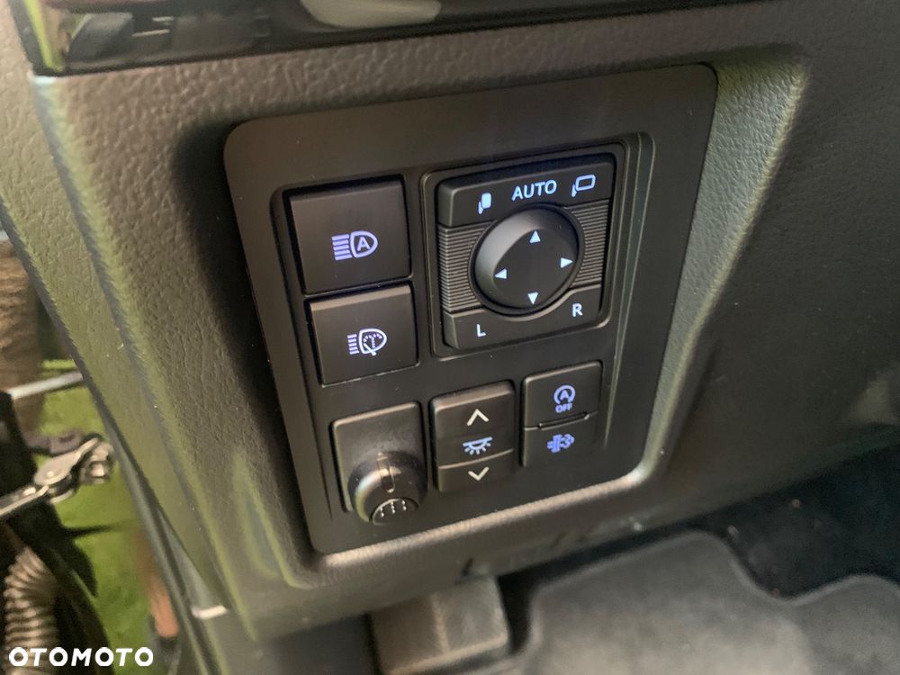 Toyota Land Cruiser LC 2.8 D-4D Executive - 27