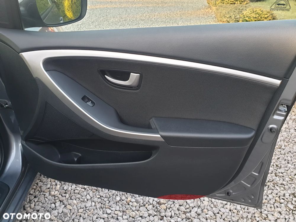 Hyundai i30 1.4 Style - 11