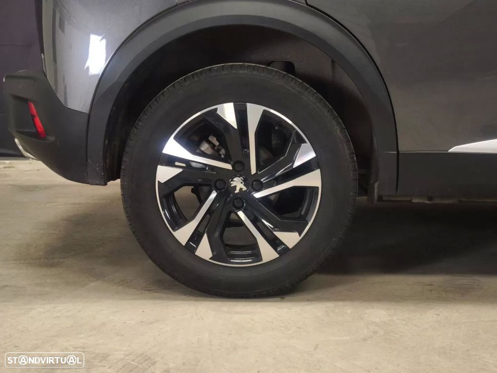 Peugeot 2008 PureTech 130 EAT8 Allure - 26