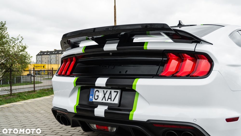 Ford Mustang - 10