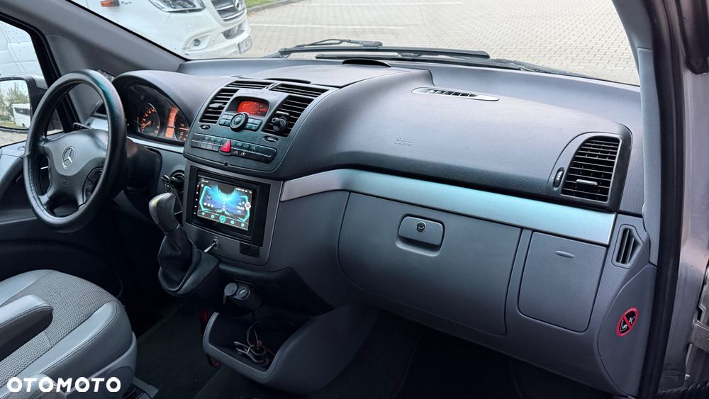 Mercedes-Benz Viano - 19