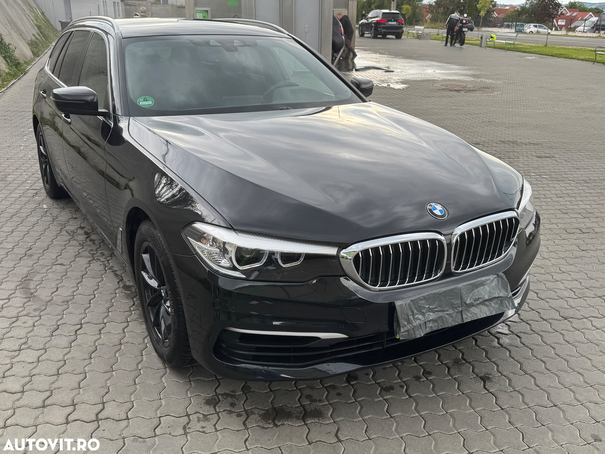 BMW Seria 5 520d Touring Aut. - 2