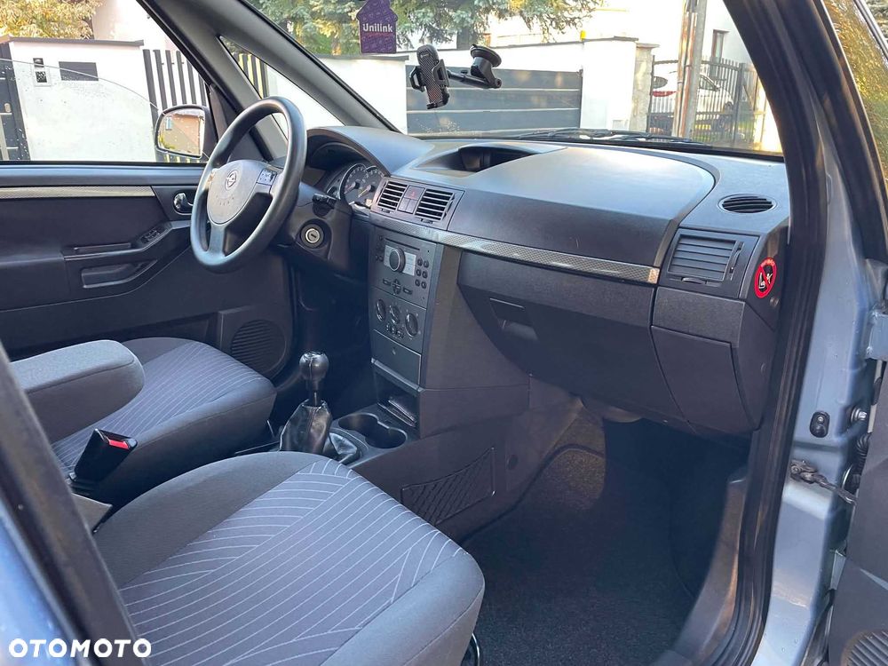 Opel Meriva - 8