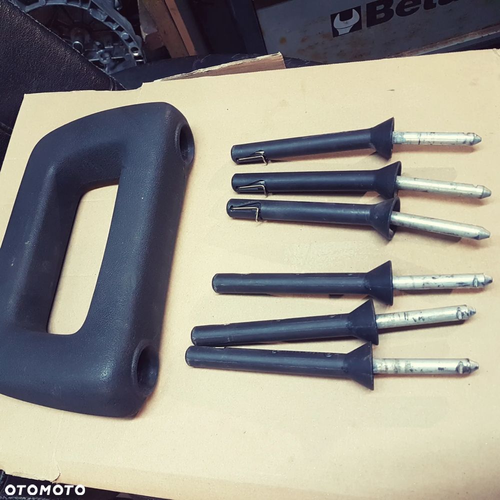 zagłówek zagłowek regulacja oś regulacji wysokości przód przednie fiat 126p 126 p maluch - 4