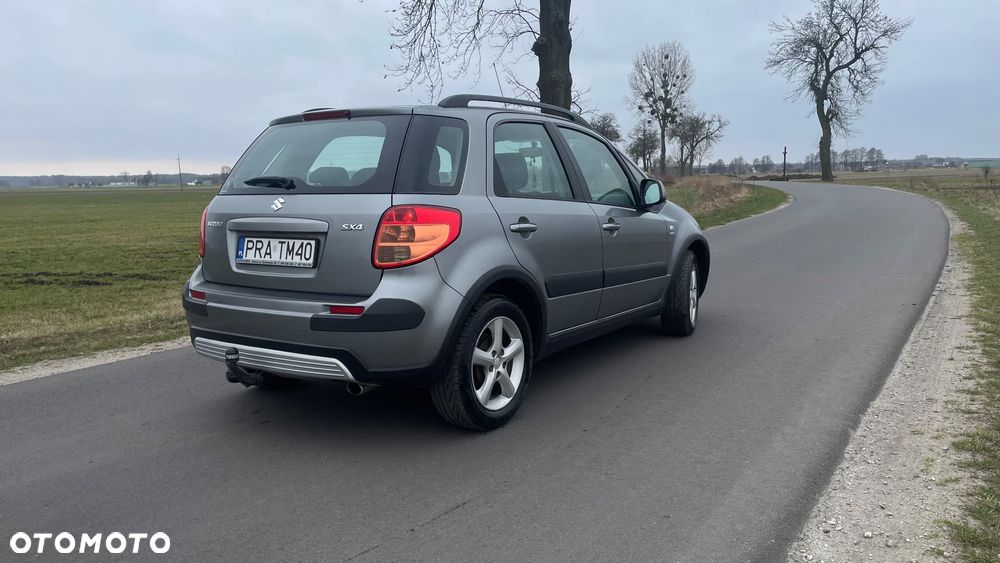 Suzuki SX4 - 3