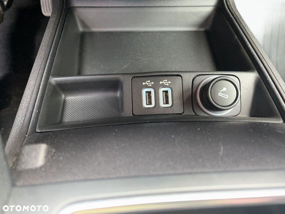 Ford Mondeo - 29