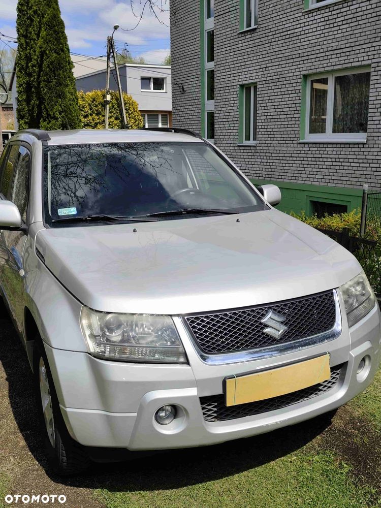 Suzuki Grand Vitara 2.0 Club - 1