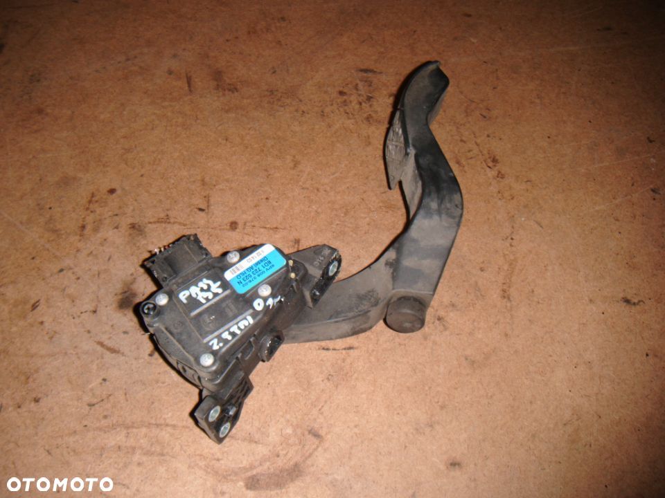 passat b5 FL 2.5tdi potencjometr gazu 8d1723523n - 1