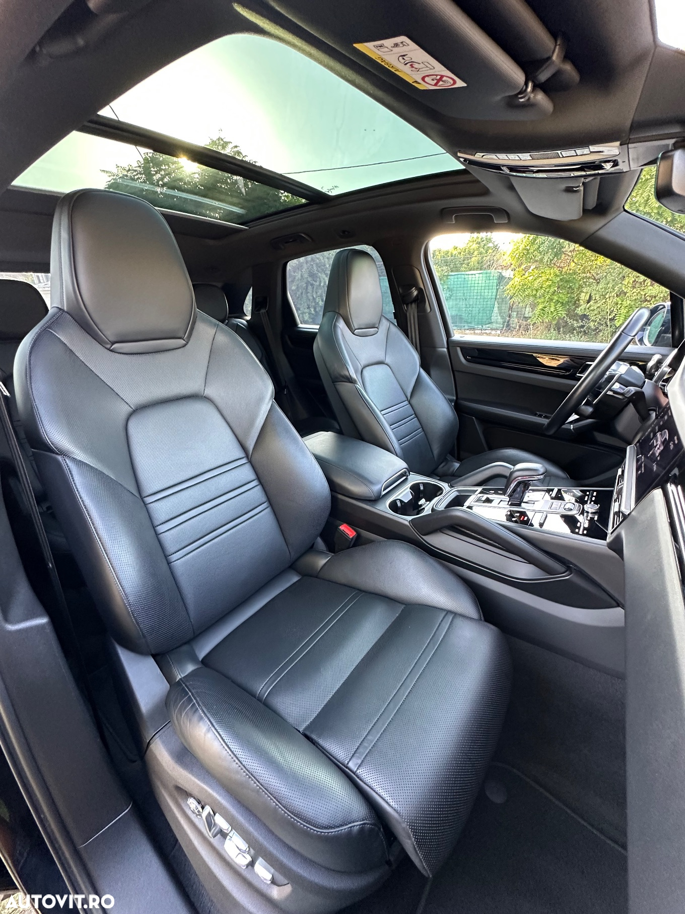 Porsche Cayenne - 8