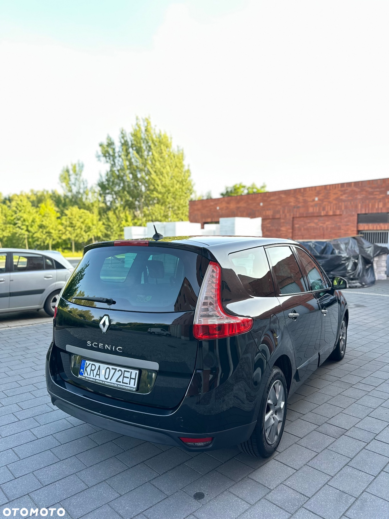 Renault Scenic 1.6 16V 110 TomTom Edition - 12