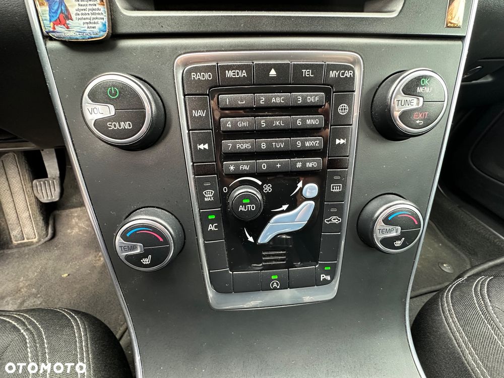 Volvo V60 D2 Kinetic - 13