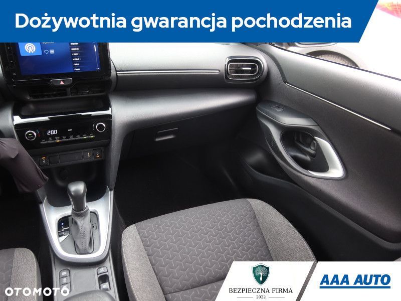 Toyota Yaris Cross - 10