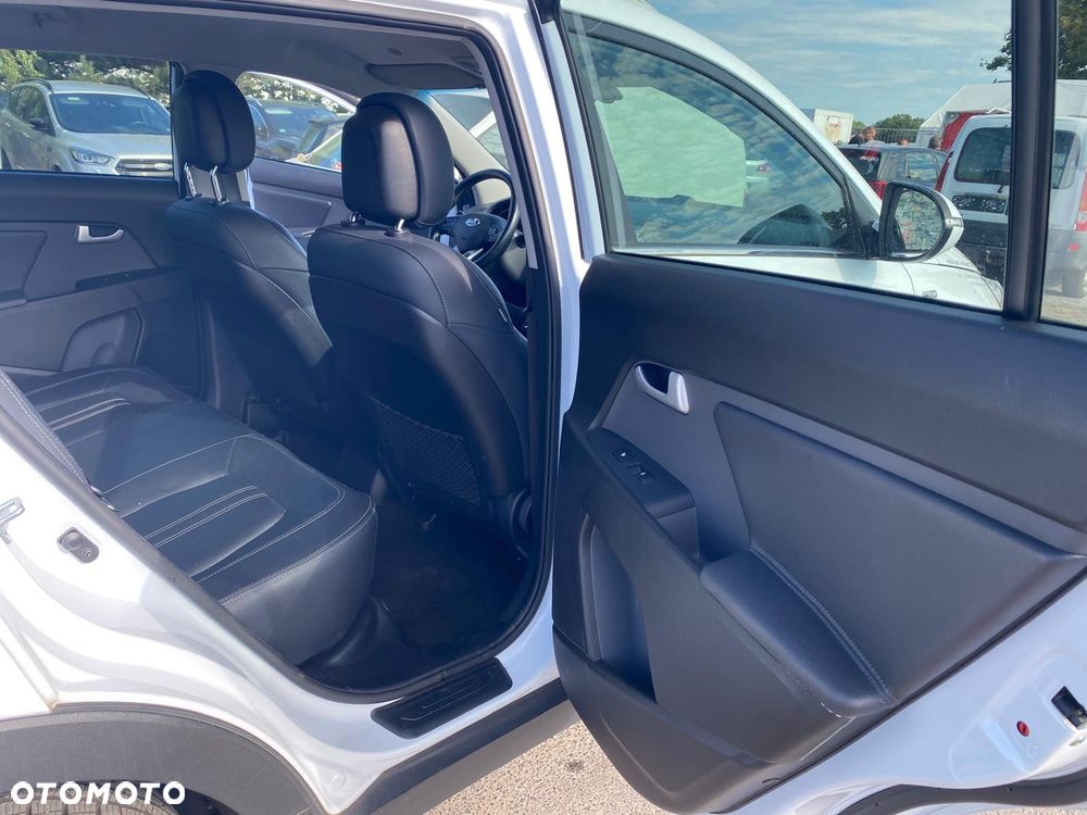 Kia Sportage 2.0 CRDI 184 4WD Automatik Fifa World Cup Edition - 19